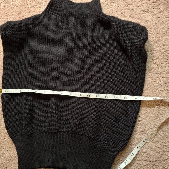 Black Solid High Neck Knit Vest - Picture 5 of 5